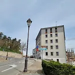 Cathedral And Castle דירה *