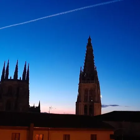 Cathedral And Castle Apartment
