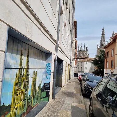 Cathedral And Castle Apartment