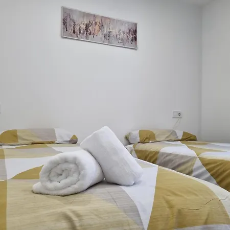 Cathedral And Castle アパート