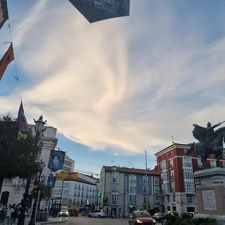Apartment Cathedral And Castle Burgos
