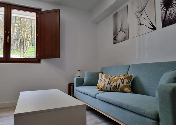 Apartment Cathedral And Castle