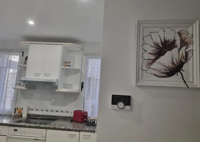 Cathedral And Castle Apartment