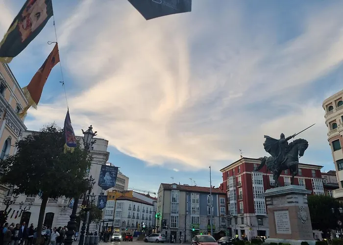 Apartment Cathedral And Castle Burgos